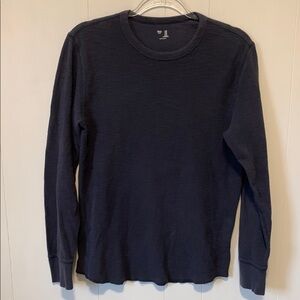 Gap Men's Navy Blue Long Sleeve Thermal Shirt.